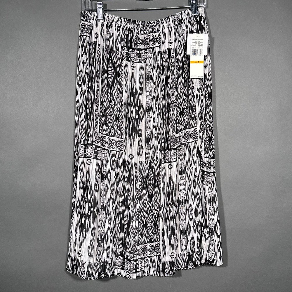 NWT Alfred Dunner‎ Pleated Skirt Size S